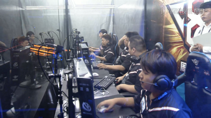 LPL夏季赛赛后复盘：RNG输FPX输在哪？