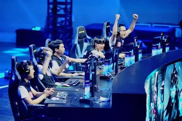 DOTA2阿灵顿Major小组赛结束，PSG.LGD稳定Ti直邀资格